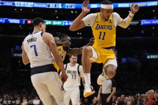 的防守空档 的防守空档